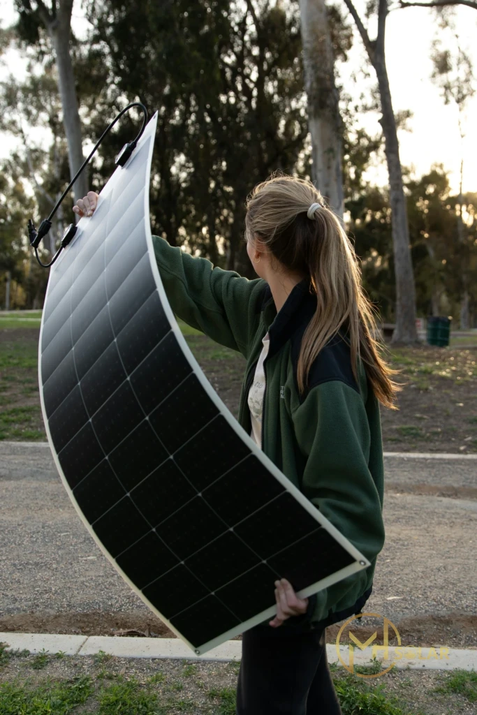 Pin Mặt Trời Dẻo (Flexible Solar Panel)