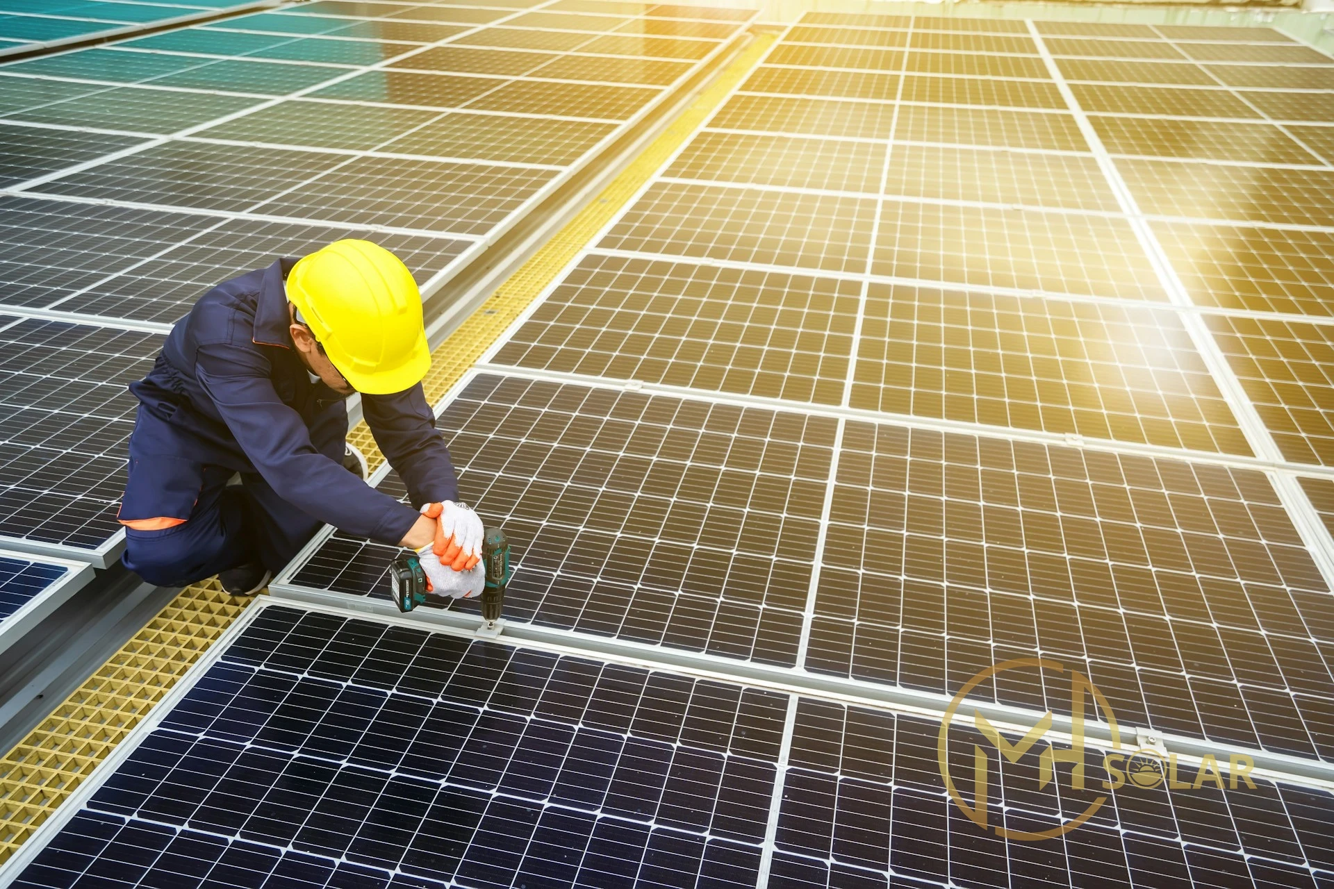 Chi Phí Thay Thế Tấm Pin Năng Lượng Mặt Trời Cũ Tại Thanh Hóa